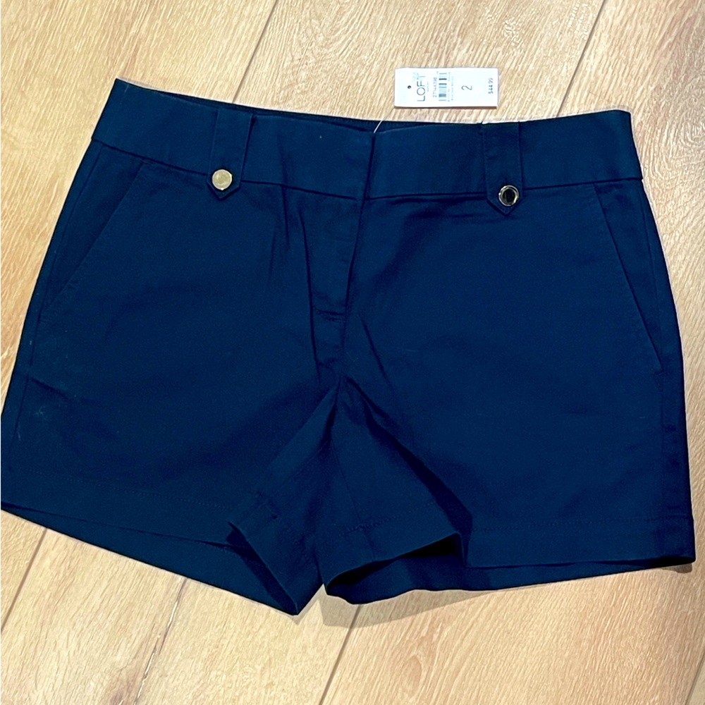NWT Women’s LOFT 4” Short